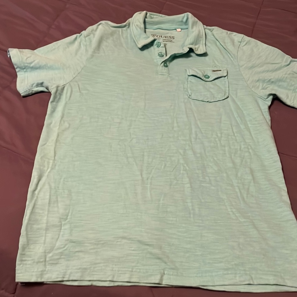 Guess tee